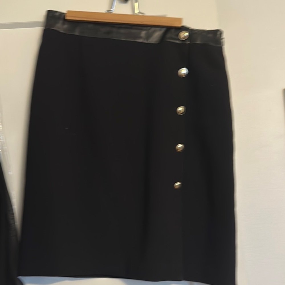White House Black Market Black Pencil Skirt Knee-Length Work